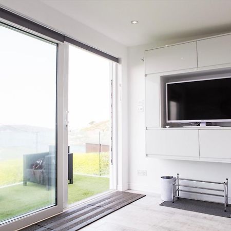 2 Bedroom Chalet With Sea Views Plymouth Exterior photo