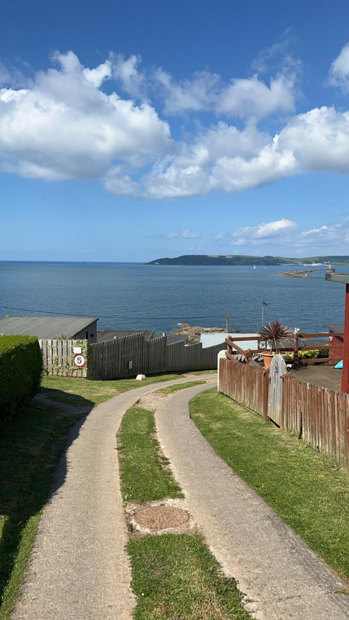 2 Bedroom Chalet With Sea Views Plymouth Exterior photo